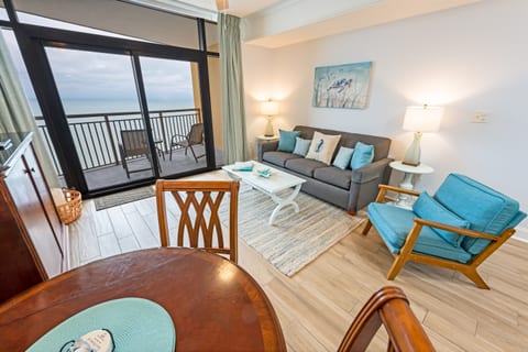 Amazing Living Room with Views of the Ocean!
