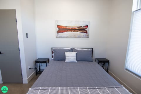 Queen Bed