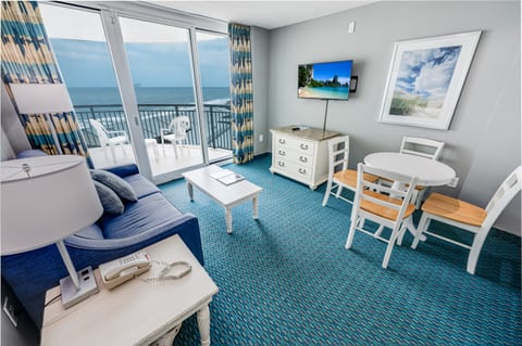 Large Living Area with Views of the Ocean, Beautifully Decorated