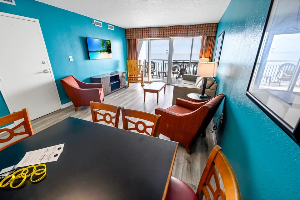 Large Living Area with Views of the Ocean, Beautifully Decorated