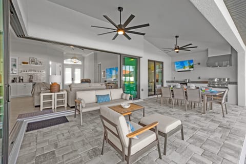 Pool area / dining area