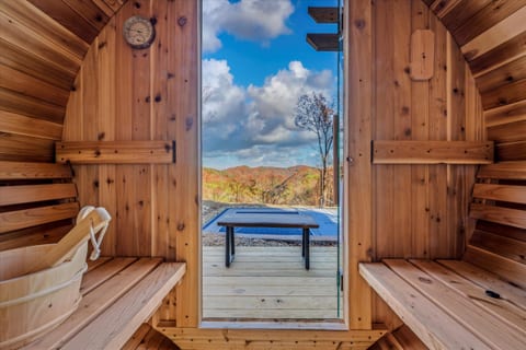 Rainbow Falls Lodge