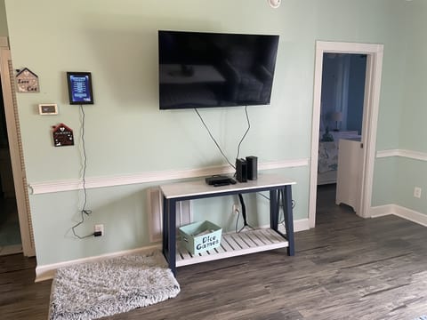 Condo M103