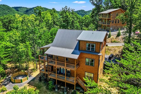 Stargazer Lodge