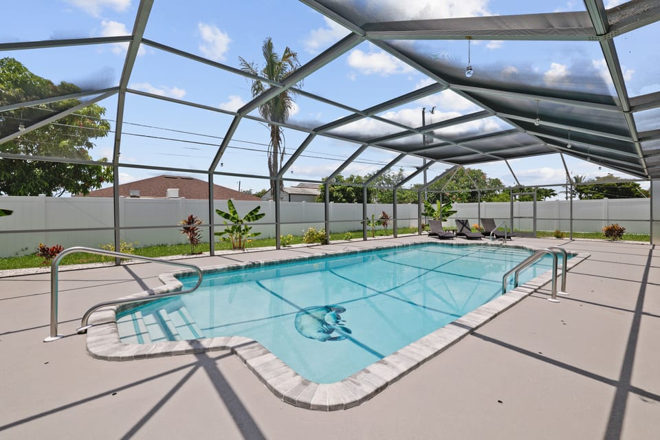 Polish Palace South Villa - Cape Coral