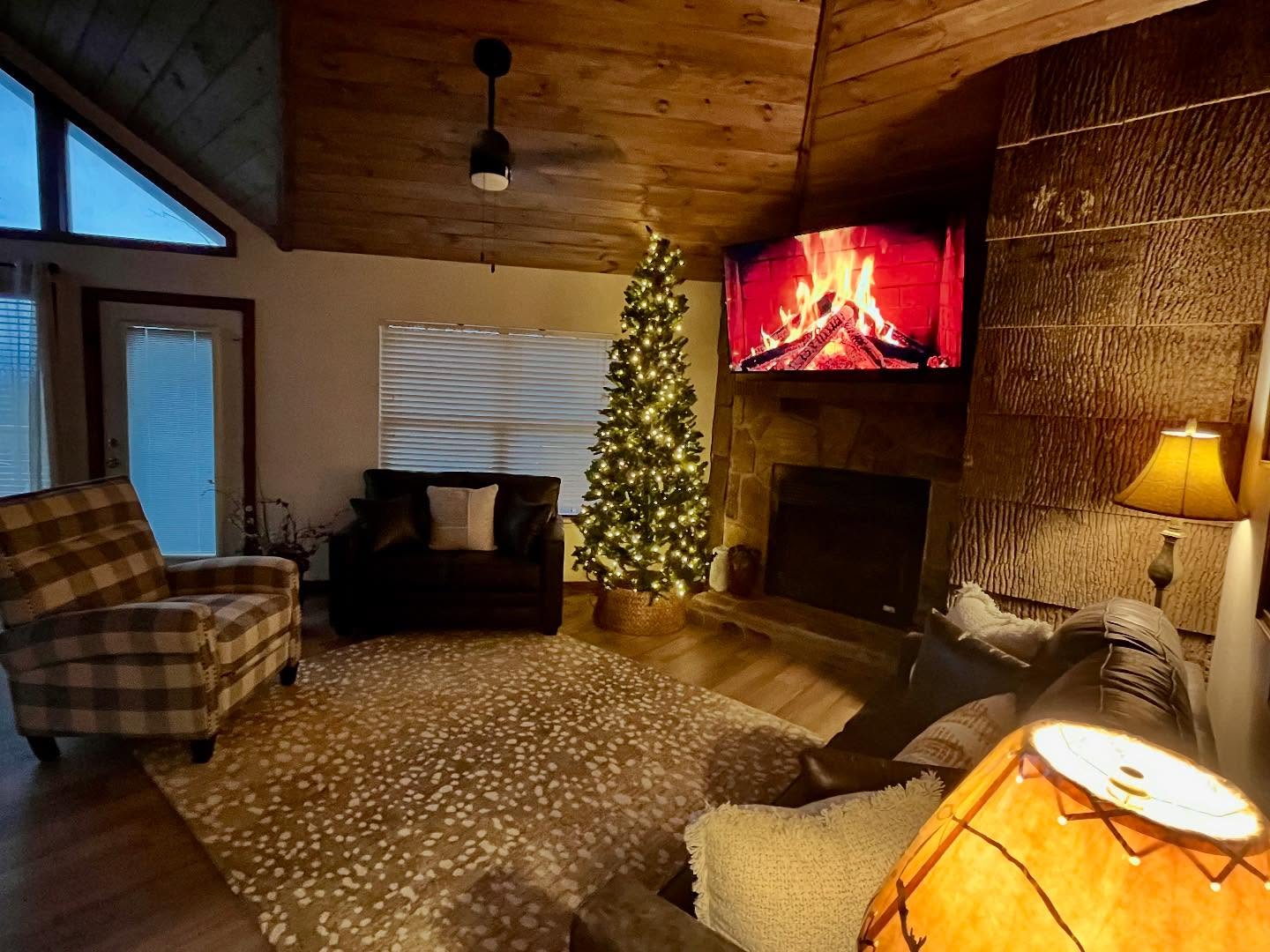 I am dreaming of a White Christmas - We decorate for Christmas!