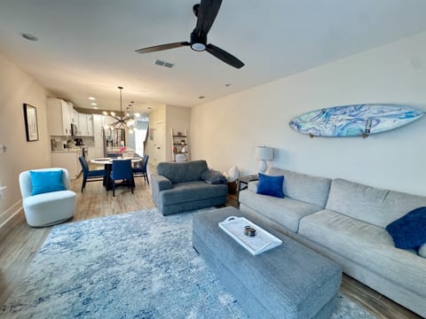 Coastal vibes and endless sunsets – your perfect beach getaway in Jacksonville Beach awaits!