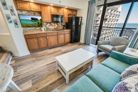 Large Living Area with Views of the Ocean, Beautifully Decorated