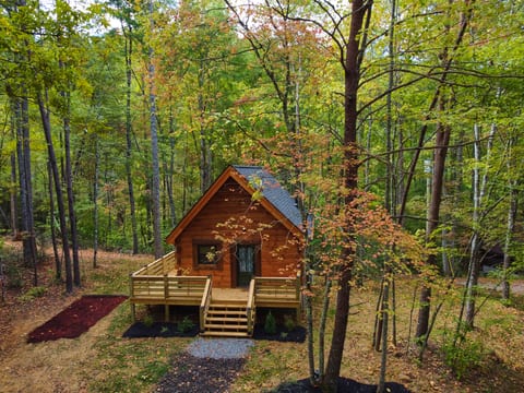 Emerald Forest-NEW Luxury, Romance and Seclusion minutes to town