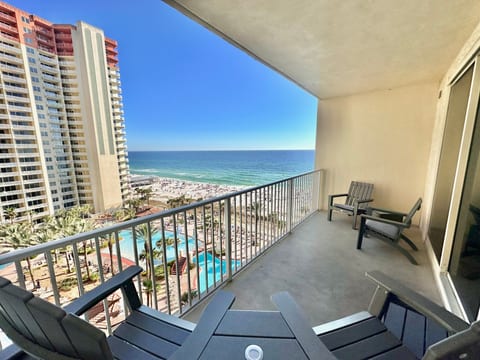 909 Balcony View