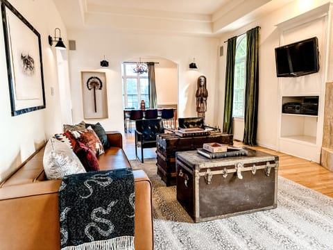 Western Golden Premium Retreat