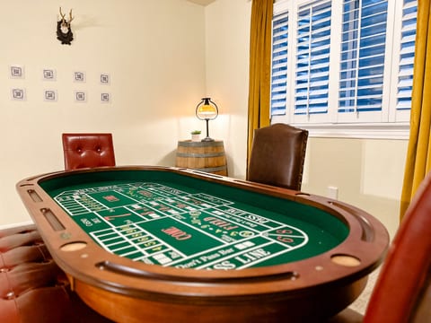 Western Golden Premium Retreat