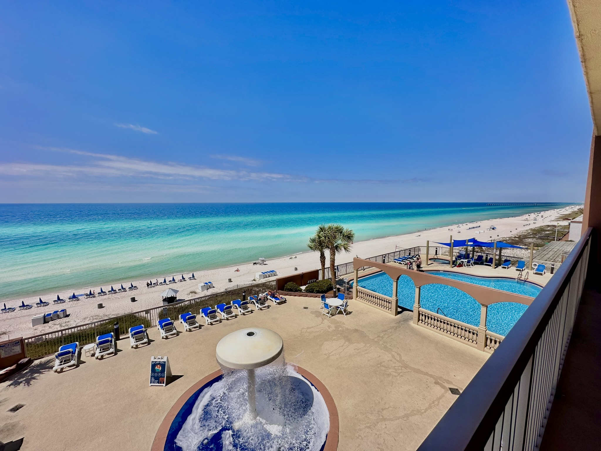 Large Private Balcony Overlooking Waves & Pools