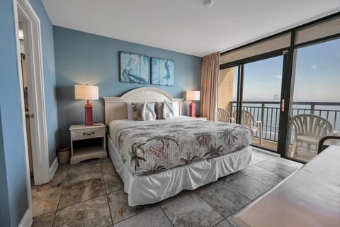 Stunning Bedroom Beautifully Decorated with Amazing Views 💫✨