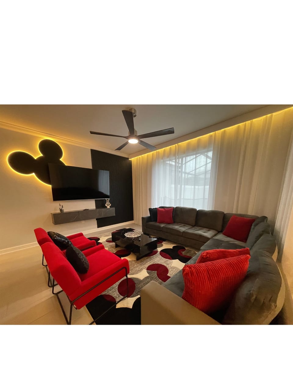 Enchanted Themed-House at Storey Lake - Kissimmee