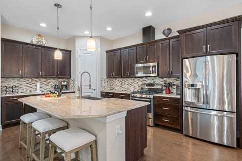 Never worry about where to store foods you've prepared for the entire trip. This beautiful property has a huge modern refrigerator to store foods and beverages. If you think this property suits your needs, send us a message now!