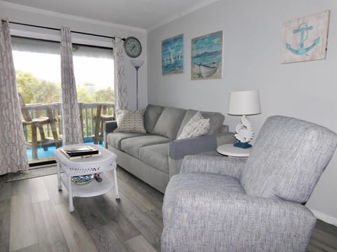 Tybee Island Beach, Dolphins, Oceanfront Condos, Pools