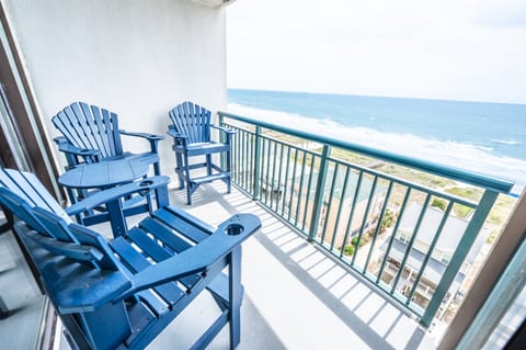 Large Balcony with Views of the Ocean