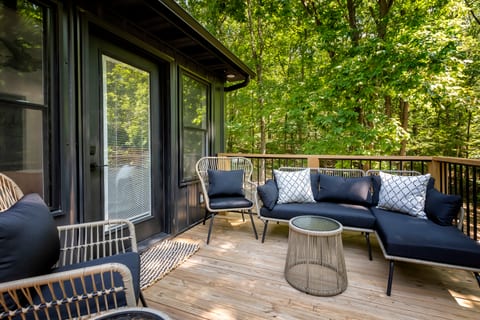 Songbird Lane Cabin