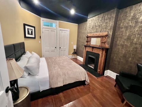 Master King historic suite