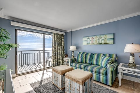 Bluewater 905 - 2 Bedroom