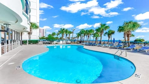 Beautiful Oceanside Pool
