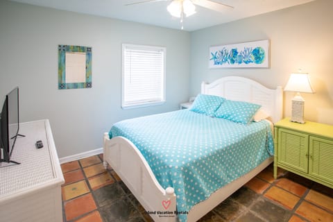 Tybee South Beach House Jacuzzi, sleeps 12