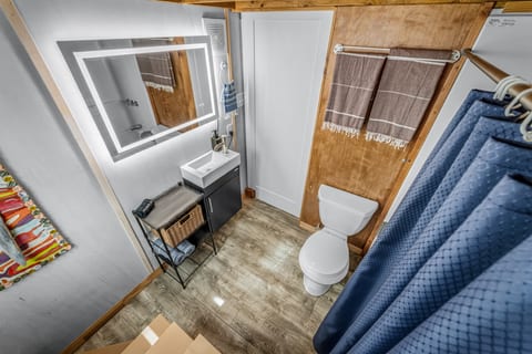 Tiny Cub House