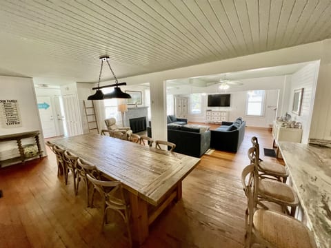 Tybee Island Historic Beach Cottage ~ Sleeps 20!