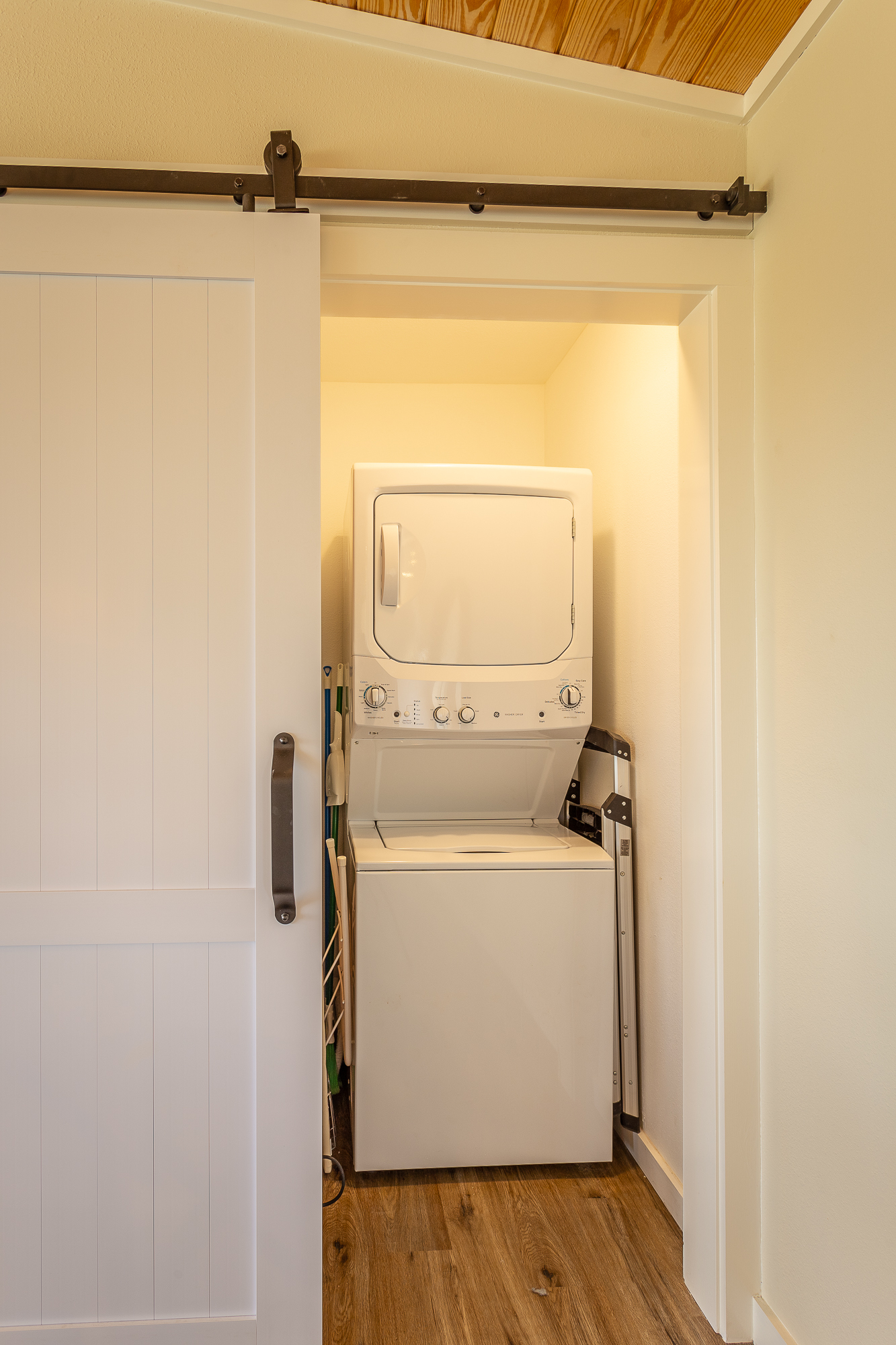 good-vibes-and-hi-tides/