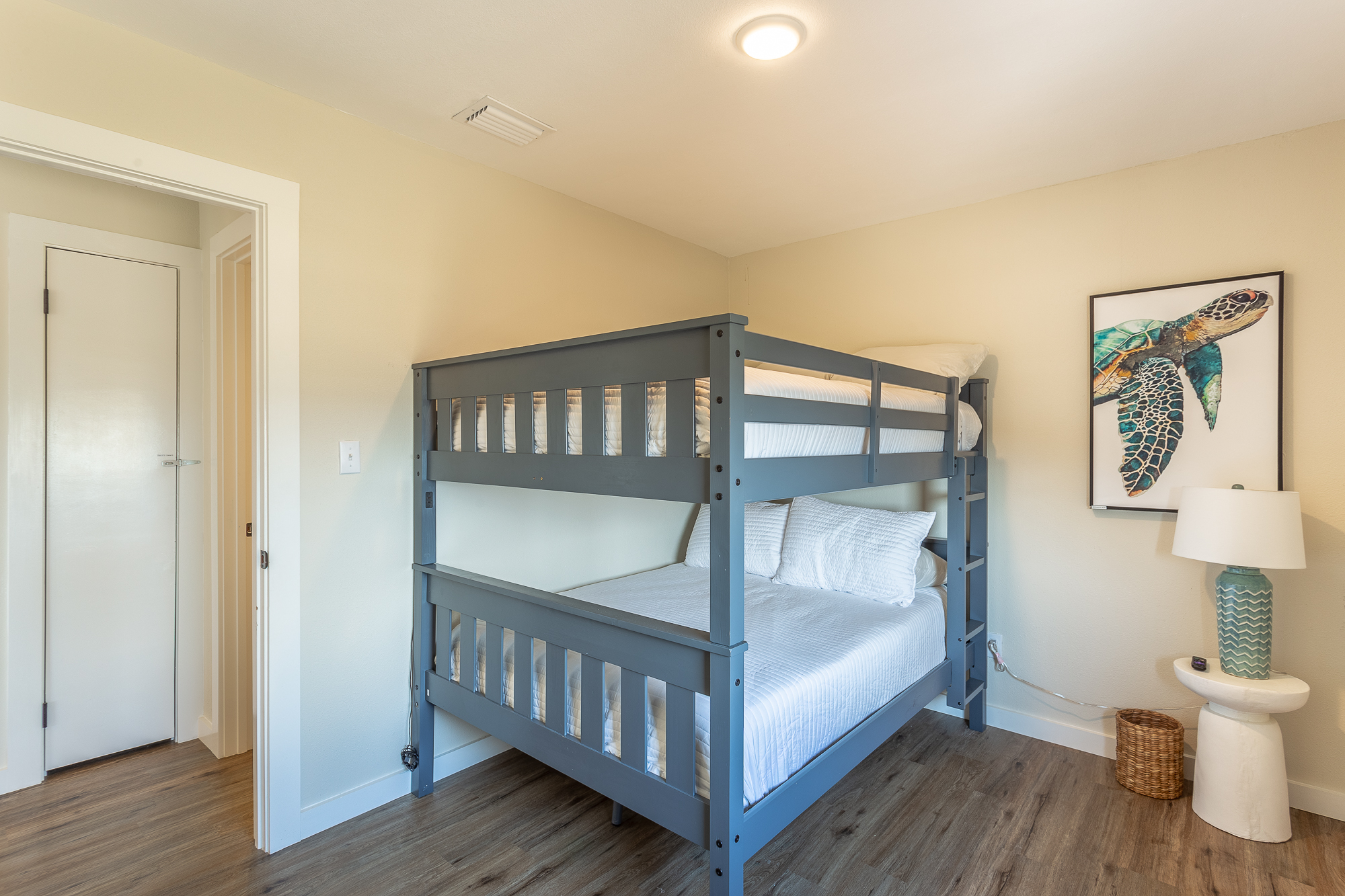 good-vibes-and-hi-tides/