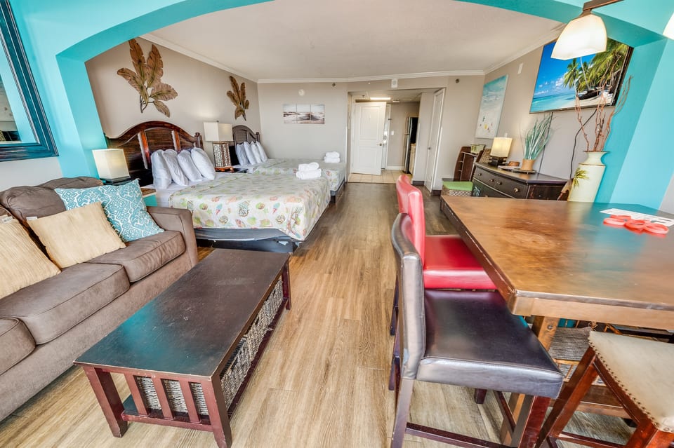 Large Living Area with Views of the Ocean, Beautifully Decorated