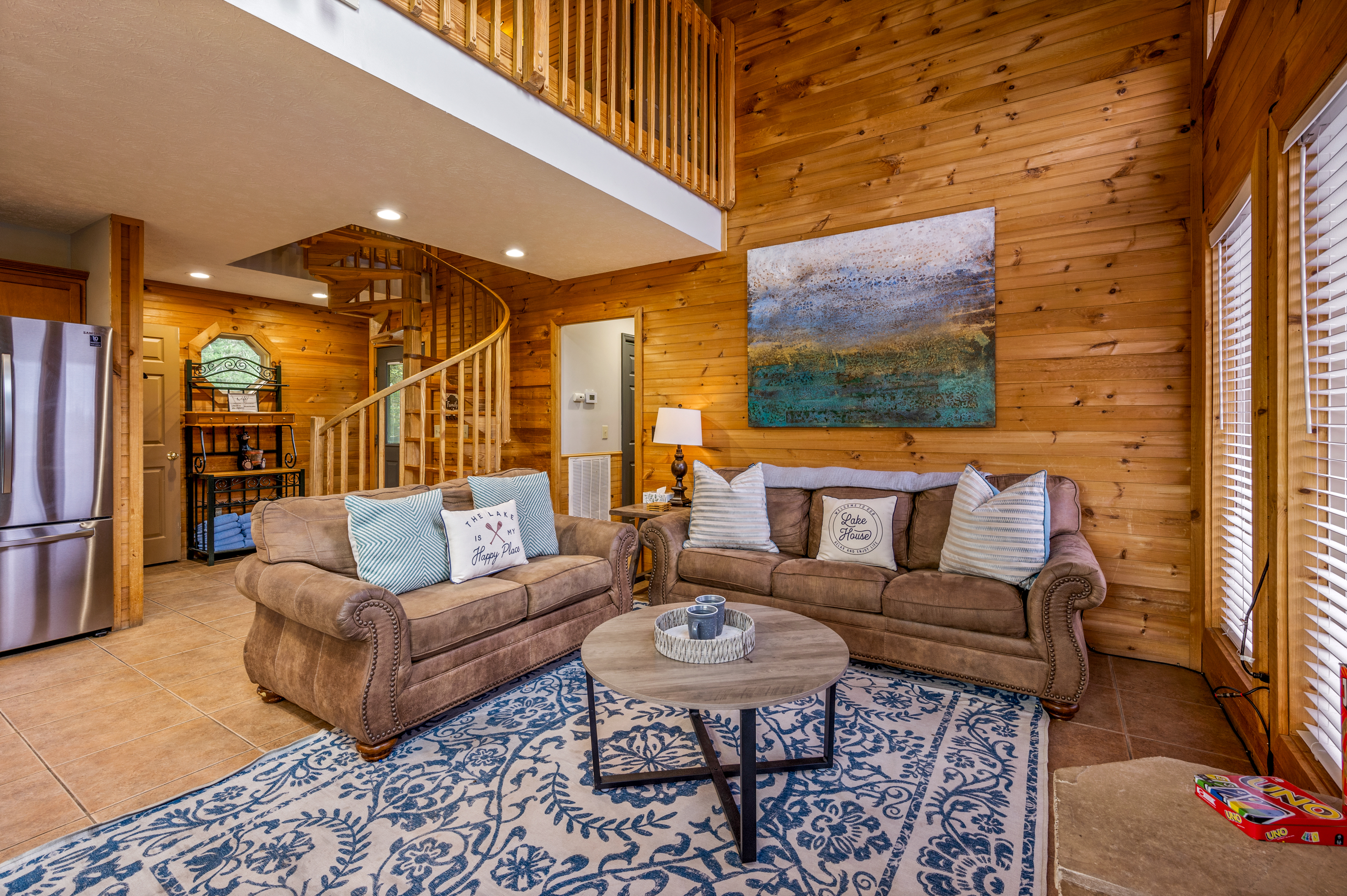 Lakeside Lodge
