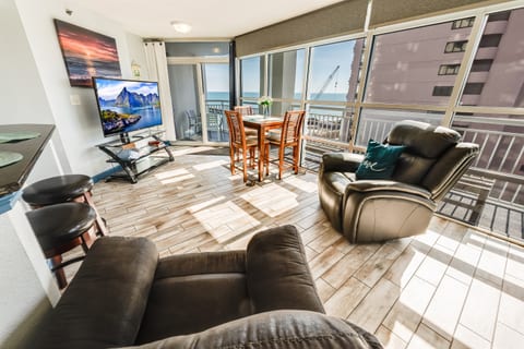Large Living Area with Views of the Ocean, Beautifully Decorated