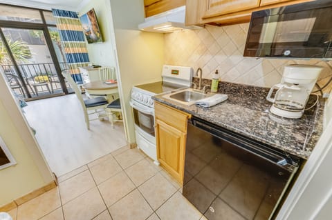 Kitchen Area to Prepare Small Meals