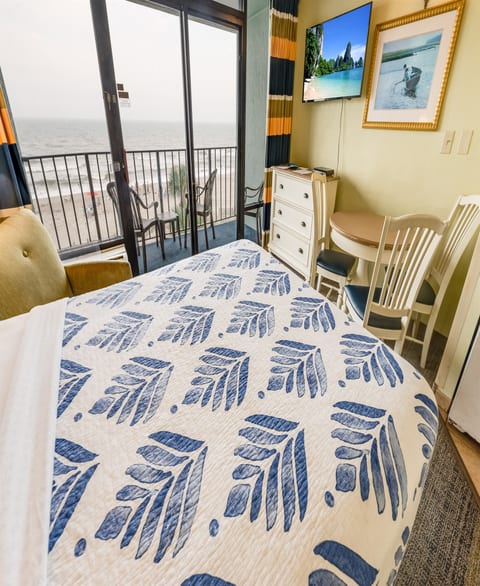 Large Living Area with Views of the Ocean, Beautifully Decorated