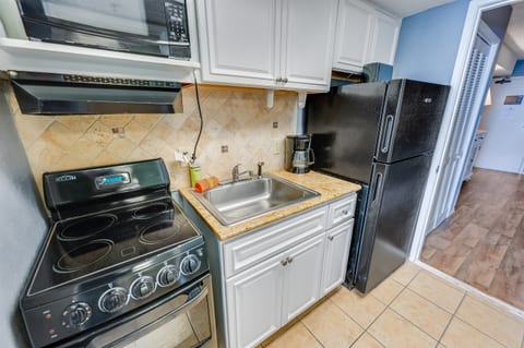 Remodeled Kitchen Area, Beautifully Decorated