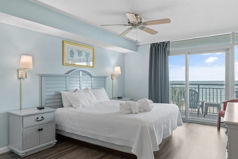 King Bed in Main Bedroom, Enjoy Direct Oceanfront Views