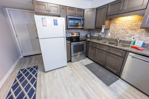 Large Kitchen Area with Full Sized Appliances