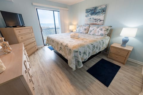 Main Bedroom with Views of the Ocean, Beautifully Decorated