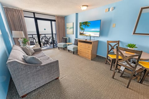 Large Living Area with Views of the Ocean, Beautifully Decorated