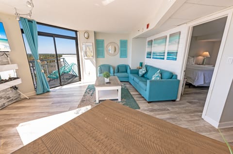 Large Living Area with Views of the Ocean, Beautifully Decorated