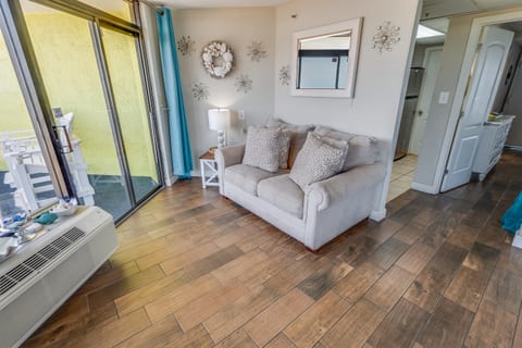 Living Room, Beautifully Decorated