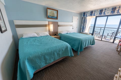 2 Beds in Bedroom, Direct Oceanfront!