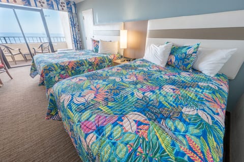 Direct Oceanfront, 2 Beds in Bedroom