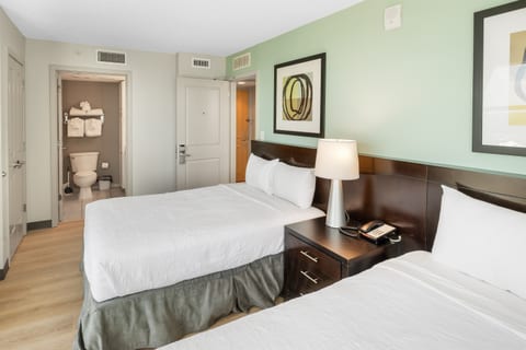 Oceans One 1208 - 2 Bedroom
