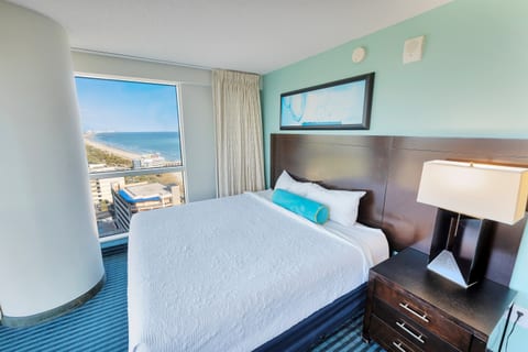 Beautiful Bedroom with Amazing Views 🌊☀️