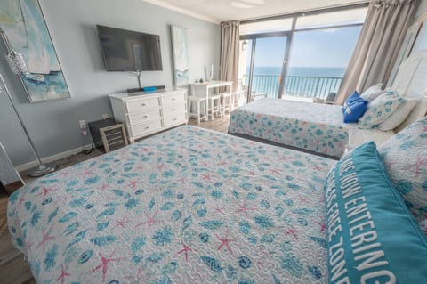 Beautifully Decorated, Direct Oceanfront