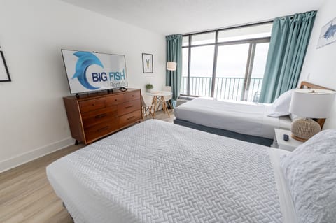Beautiful Bedroom with Amazing Views 🌊☀️