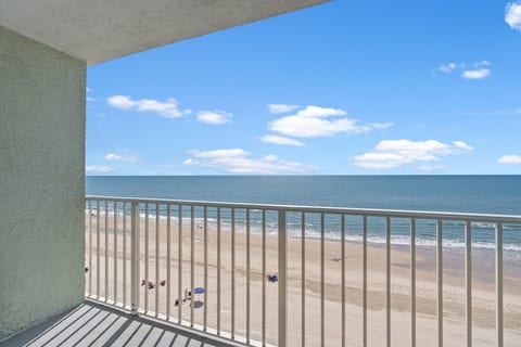 Sands Beach Club 723 - 2 Bedroom